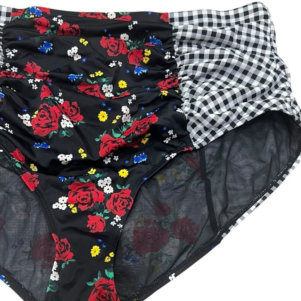 Torrid Black Red Gingham Floral High Waisted Bikini Bottom 3X - Picture 2 of 3